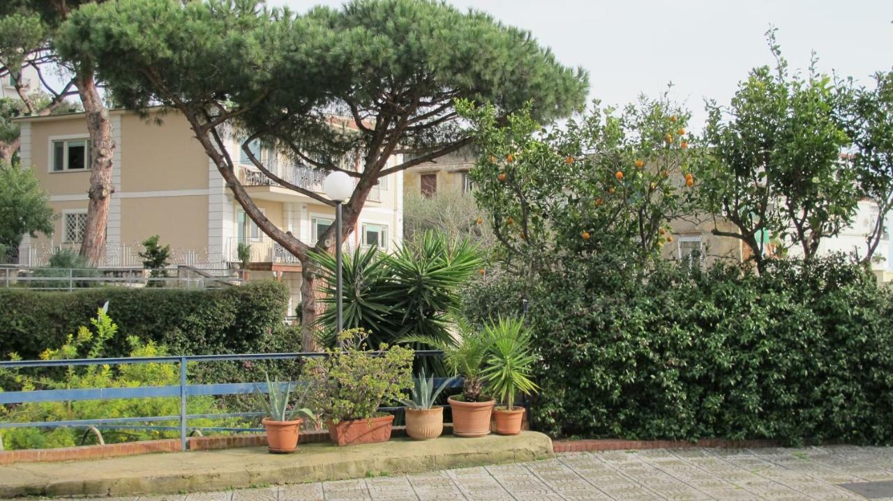 נאפולי La Casetta Di Posillipo מראה חיצוני תמונה
